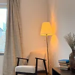 Peaceful & Stylish 2 Bedroom With Garden *