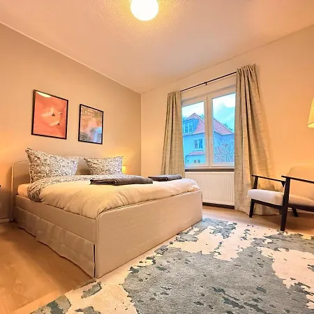 Peaceful & Stylish 2 Bedroom With Garden Oldenburg