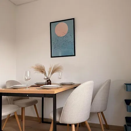 Apartment Peaceful & Stylish 2 Bedroom With Garden Oldenburg