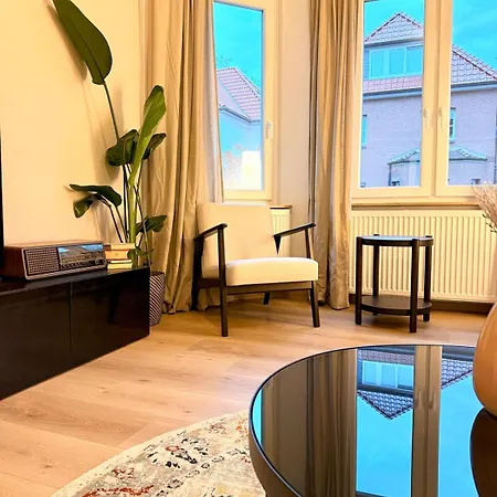 Peaceful & Stylish 2 Bedroom With Garden Apartment Oldenburg
