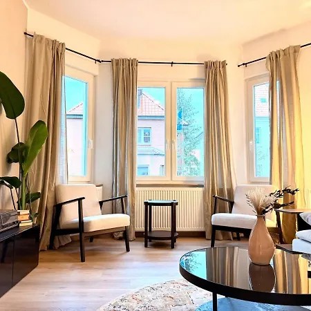 Apartment Peaceful & Stylish 2 Bedroom With Garden